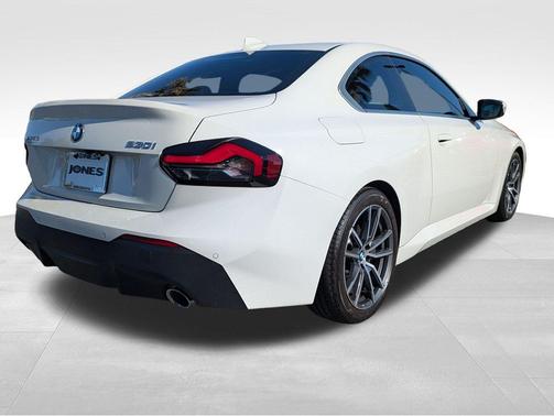 Alpine White 2022 BMW 230 i