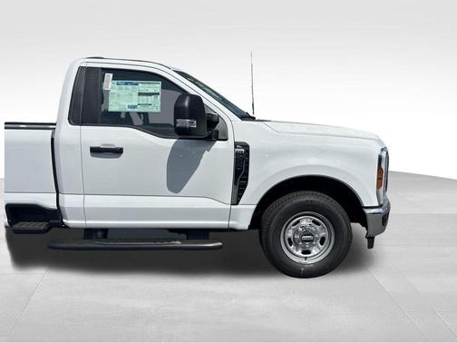 Oxford White 2026 Ford F-250 XL