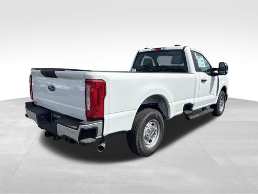 Oxford White 2026 Ford F-250 XL
