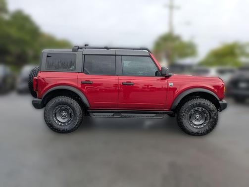 Ruby Red Metallic Tinted Clearcoat 2025 Ford Bronco Big Bend