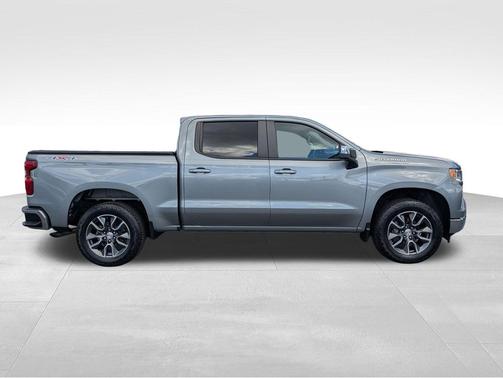 Sterling Gray Metallic 2023 Chevrolet Silverado 1500 LT