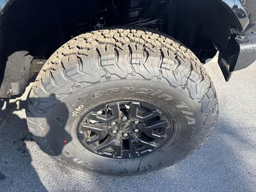 Shadow Black 2026 Ford Bronco Raptor