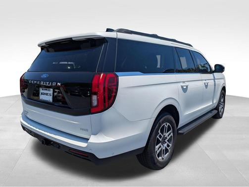 Star White Metallic Tri-Coat 2025 Ford Expedition Max Active 4x2