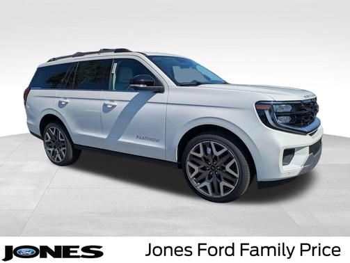 Star White Metallic Tri-Coat 2026 Ford Expedition Platinum