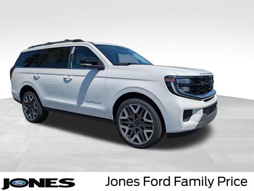 Star White Metallic Tri-Coat 2026 Ford Expedition Platinum SUV