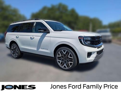 Star White Metallic Tri-Coat 2026 Ford Expedition Platinum