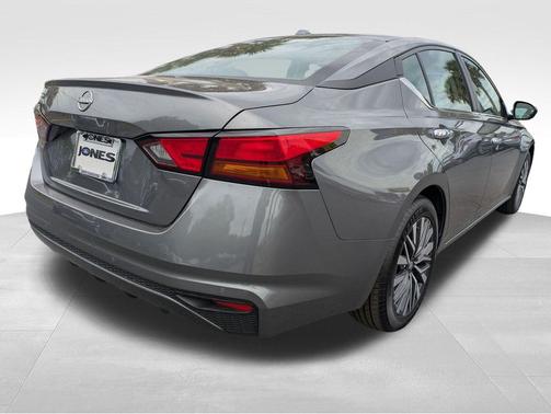 Gun Metallic 2025 Nissan Altima 2.5 SV