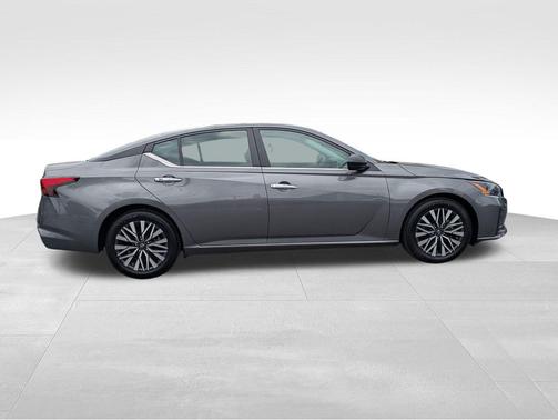 Gun Metallic 2025 Nissan Altima 2.5 SV