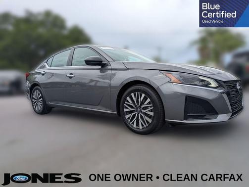 Gun Metallic 2025 Nissan Altima 2.5 SV