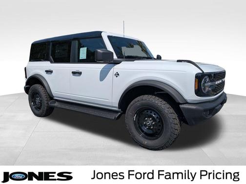 Oxford White 2026 Ford Bronco Outer Banks