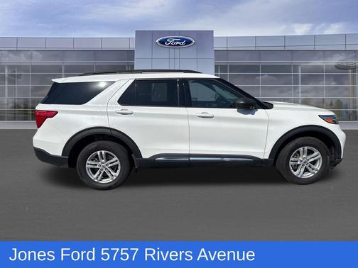 Star White Metallic Tri-Coat 2023 Ford Explorer XLT