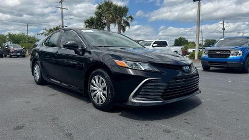 2022 Toyota Camry LE