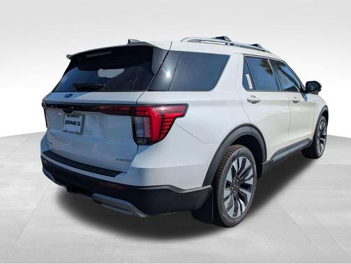 Star White Metallic Tri-Coat 2026 Ford Explorer Platinum