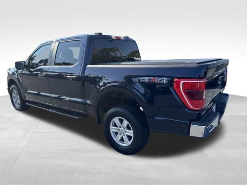 Antimatter Blue Metallic 2022 Ford F-150 XLT
