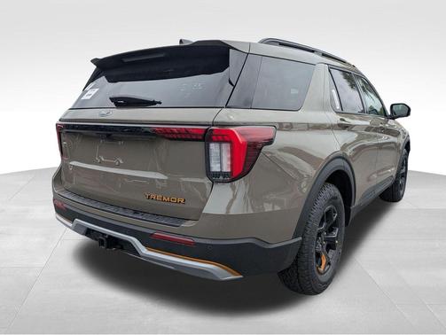 Marsh Gray 2026 Ford Explorer Tremor