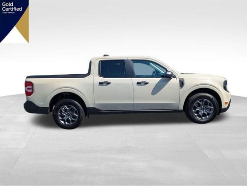 Desert Sand 2025 Ford Maverick XLT