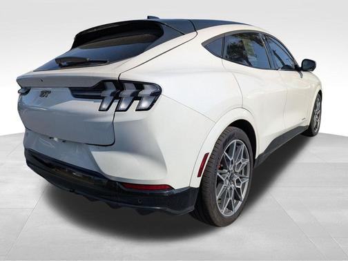 Star White Metallic Tri-Coat 2025 Ford Mustang Mach-E GT