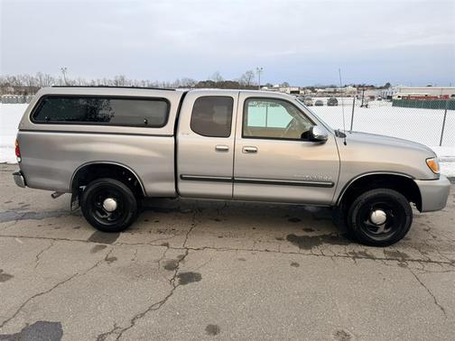 2004 Toyota Tundra SR5