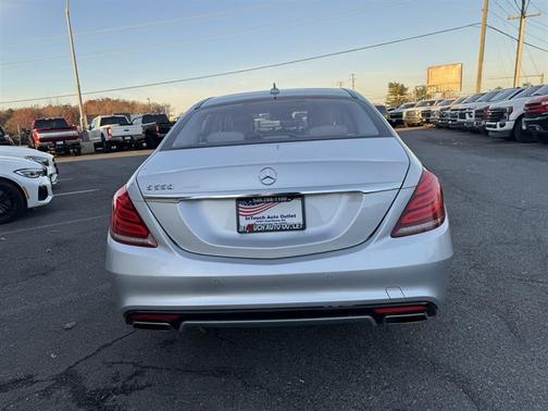 2015 Mercedes-Benz S-Class S 550 SEDAN w/PREMIUM 1 & SPORT PACKAGE