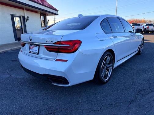 2018 BMW 750 I
