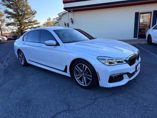 2018 BMW 750 I