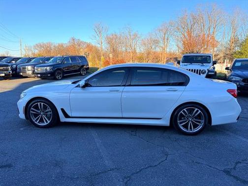 2018 BMW 750 I