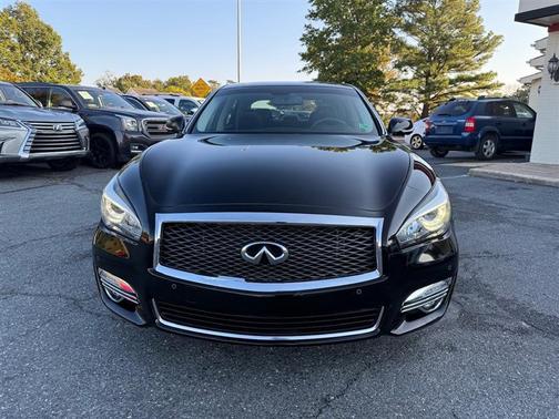 2019 INFINITI Q70 3.7 LUXE