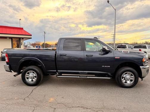 2020 RAM 2500 Big Horn Crew Cab 4X4 6'4' Box