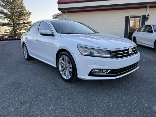 2018 Volkswagen Passat 2.0T SE