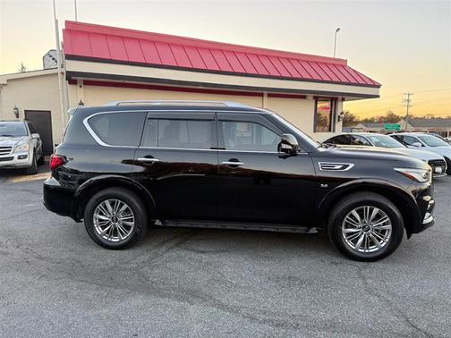 2018 INFINITI QX80 Base