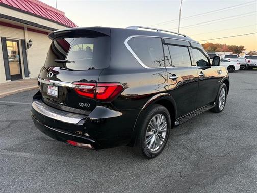 2018 INFINITI QX80 Base