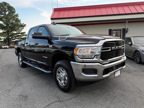 2021 RAM 2500 Big Horn Crew Cab 4x4 6'4' Box