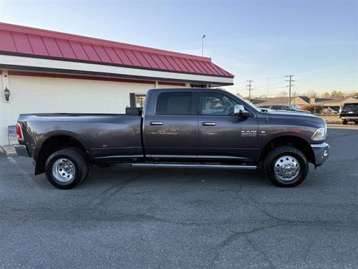 2016 RAM 3500 Laramie