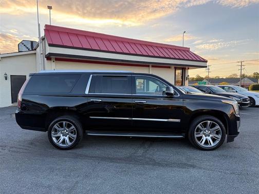 2015 Cadillac Escalade ESV Luxury
