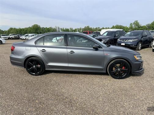 Platinum Gray Metallic 2017 Volkswagen Jetta GLI