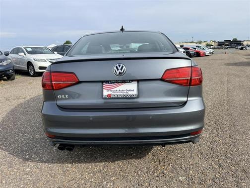 Platinum Gray Metallic 2017 Volkswagen Jetta GLI