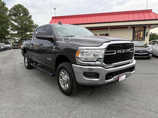 2021 RAM 2500 Tradesman Crew Cab 4x4 6'4' Box