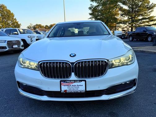 2016 BMW 740 740i