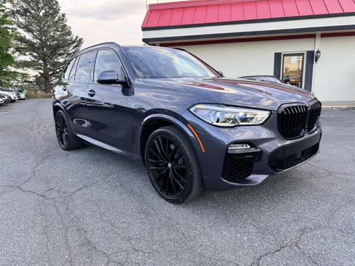 Gray 2021 BMW X5 M50i