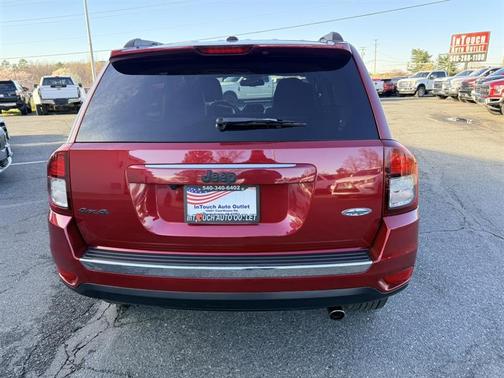 Granite Crystal Metallic Clearcoat 2017 Jeep Compass High Altitude