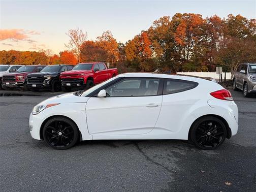 2015 Hyundai Veloster Base