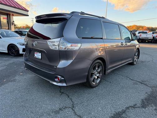 2015 Toyota Sienna SE
