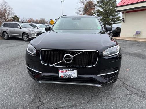 2016 Volvo XC90 T6 Momentum