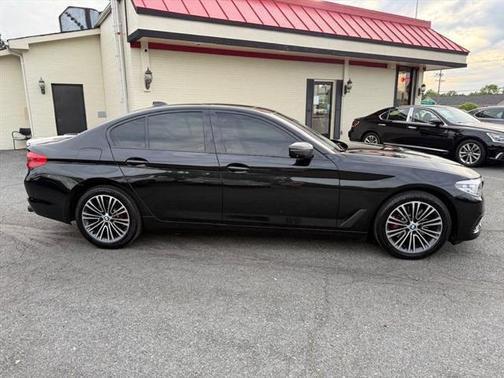 2019 BMW 540 540i