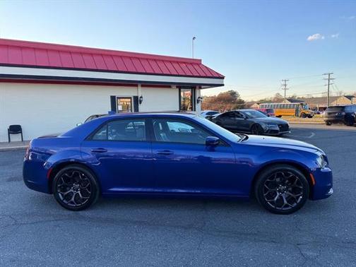 2019 Chrysler 300 S
