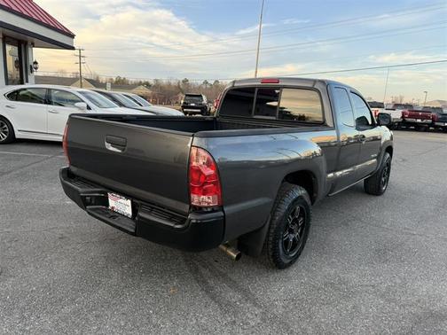 2013 Toyota Tacoma Base