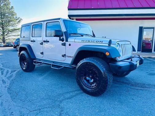 Photo 4 of 35 of 2012 Jeep Wrangler Unlimited Rubicon