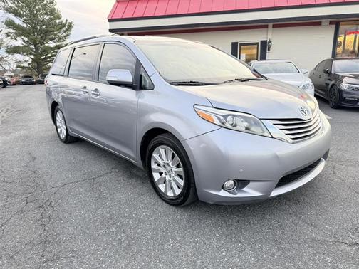 2016 Toyota Sienna XLE Premium
