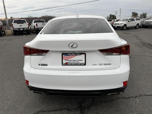 2018 Lexus IS 300 Base