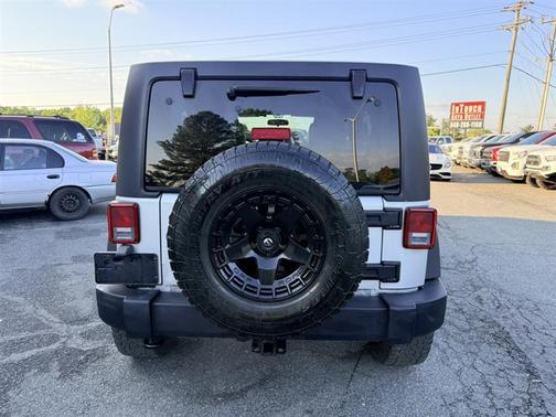 Bright Silver Metallic Clearcoat 2012 Jeep Wrangler Unlimited Rubicon